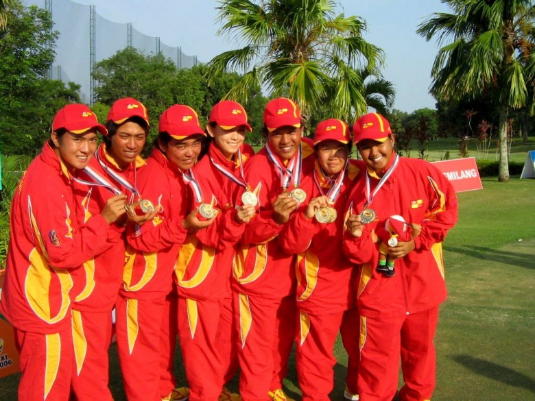 We all brought home the gold!! Go team Selangor!!